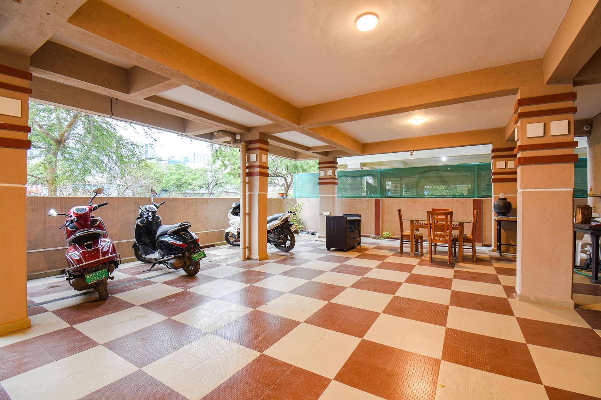 Hotel Fabexpress 4 Star Executive - Nr World Trade Center Pune Exterior foto